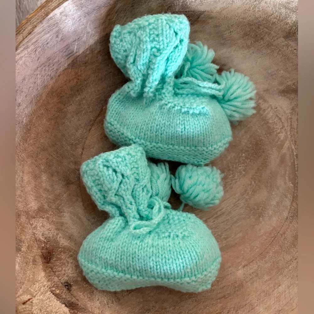 🎀👼 Vintage Knitted Handmade Baby Booties